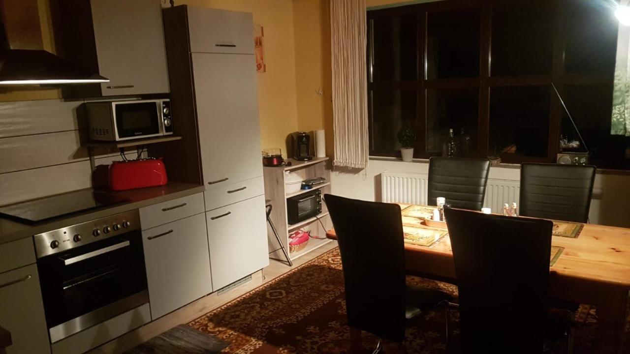 Monteur- Und Ferienwohnung Waldrauschen Fehrenbach 外观 照片